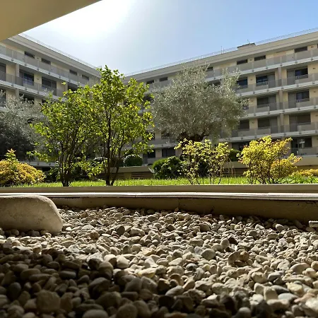 The Tropical Place * Milano