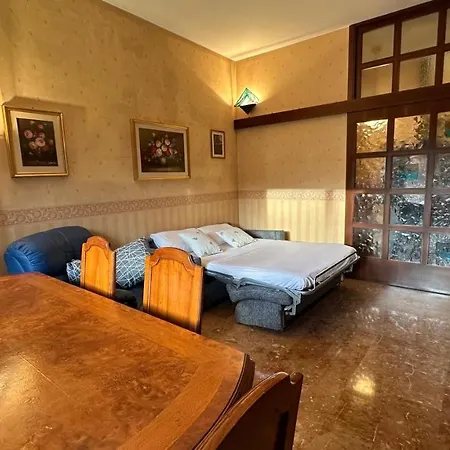 Dehomes - Two Bedrooms, Terrace, Wi-fi, Tram To Centre & Rho Fiera 아파트 *