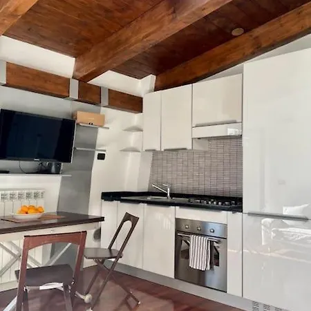 Porta Venezia-cozy Apartment