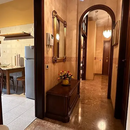 아파트 Dehomes - Two Bedrooms, Terrace, Wi-fi, Tram To Centre & Rho Fiera