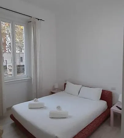 Joivy Minimalistic Flat Near The Centre شقة