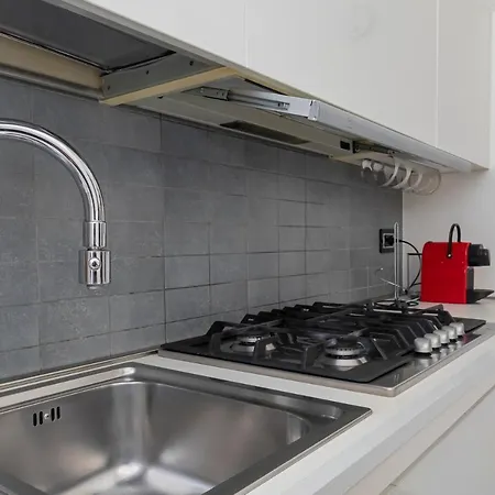 Apartament Elegante Trilocale Vicino A Piazzale Loreto