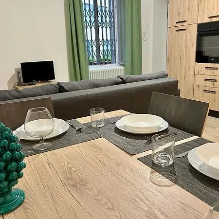 Kibilù - Via Valtellina - Quartiere Isola - Stazione Garibaldi - Monumentale - Vicinanze Brera Appartamento