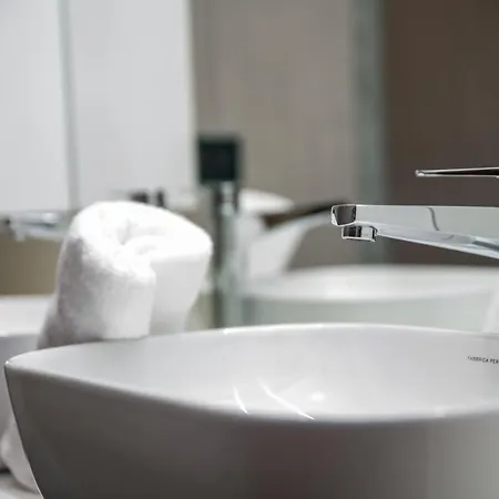 Shortmi Montello * 米兰