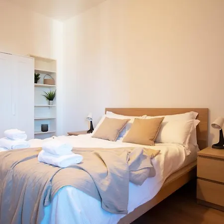 I Host - Sant'agostino 7 Appartement Milaan