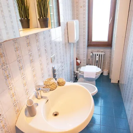 I Host - Sant'agostino 7 Milaan