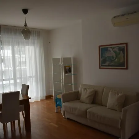 House Promenade Santa Giulia * Mediolan