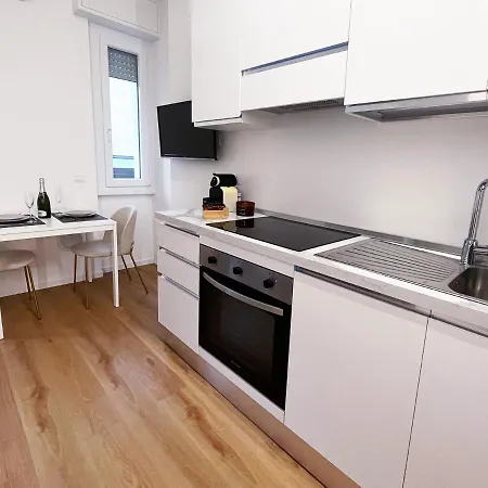 Duomo 15 Minuti - Led House 公寓 *