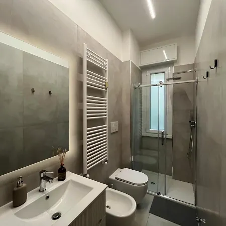 Duomo 15 Minuti - Led House *