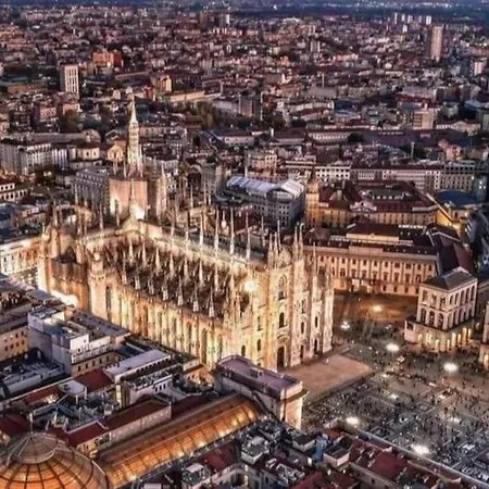 Ad Un Passo Dal Duomo Elegante Wifi Mediolan