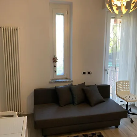 Tranquillo Bilocale Nel Quartiere Baggio מילאנו