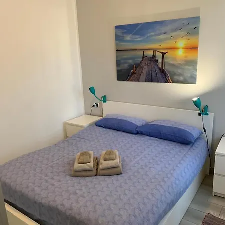 Tranquillo Bilocale Nel Quartiere Baggio מילאנו