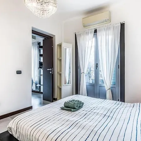 Ad Un Passo Dal Duomo Elegante Wifi Apartament Mediolan