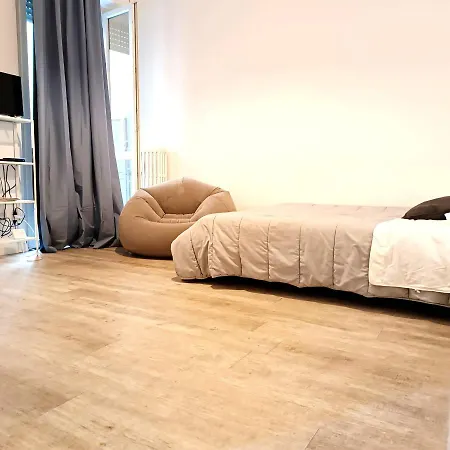A Casa Di Rosa In Citta Studi Appartamento