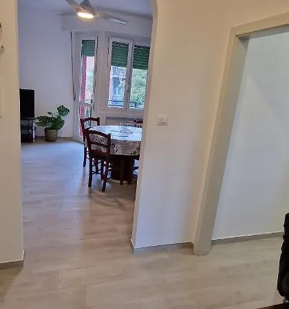 Shepherd's House * Milán