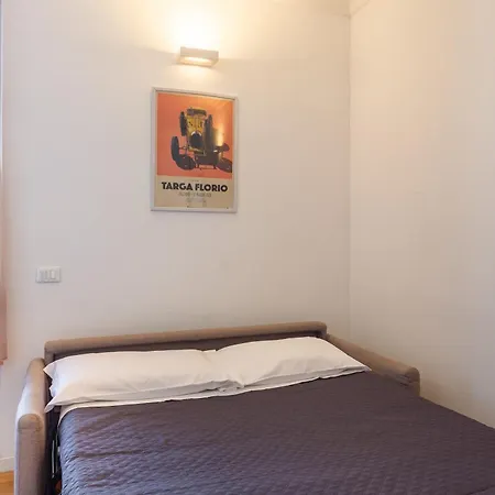 Navigli-centro Comfort Con Wifi Διαμέρισμα *