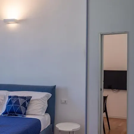 Navigli-centro Comfort Con Wifi Διαμέρισμα