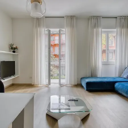 Joivy Stylish Flat For 2 With A Balcony Milano