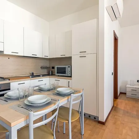 Apartamento Enrico Caviglia With Parking Place Milão