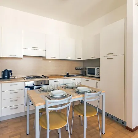 Enrico Caviglia With Parking Place Apartamento