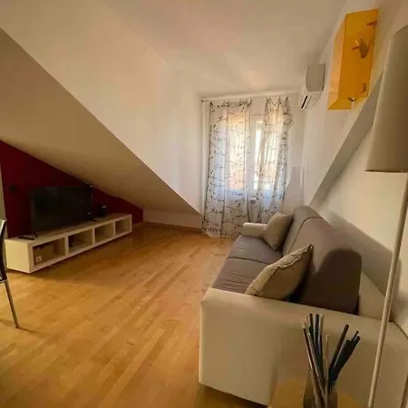 Attic * Milánó
