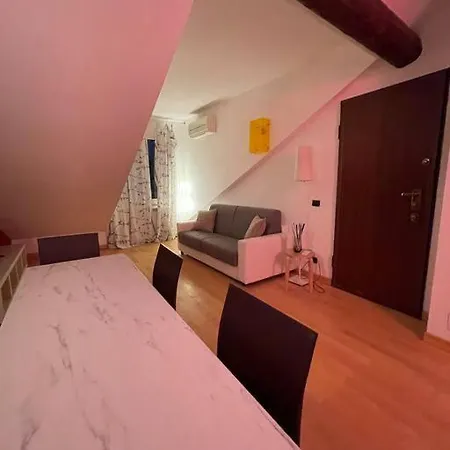 Attic Apartman *
