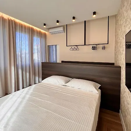 Yls Luxury * Милан