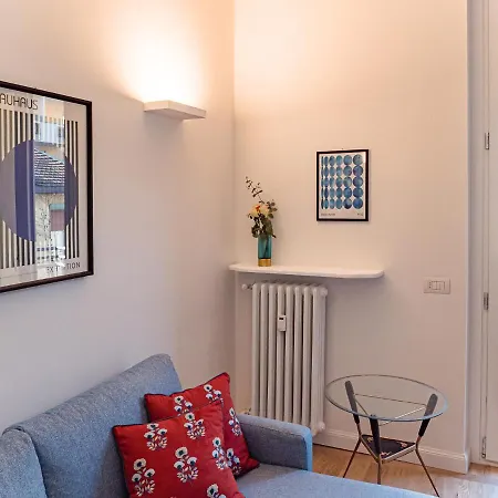 Apartament And Blue Mediolan