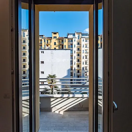 Apartament And Blue Mediolan