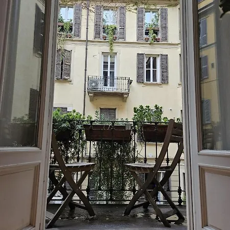 Comfort & Design In The City Centre * Milan
