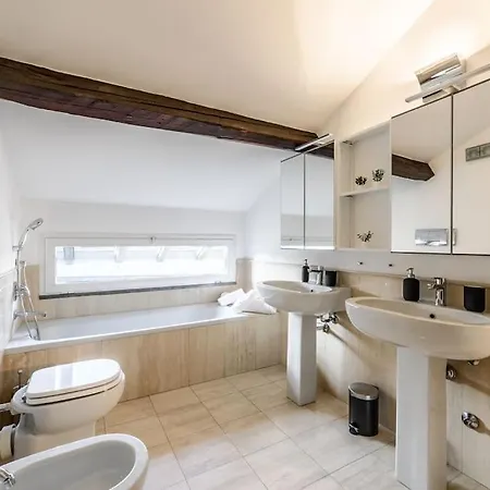 Apartment Buenos Aires' Nest - 10 Minutes From Duomo With Terrace *