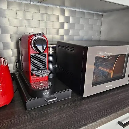 Apartment Ideal For Families,pets,business *