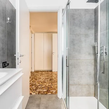 Ampio Zona Moscova Con Due Terrazzi * Milano