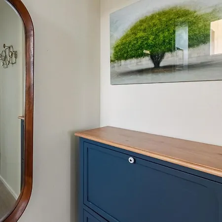 Apartment Uberto Visconti Di Modrone B