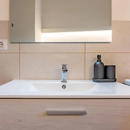 Guest Planet - Cozy Housing Porta Romana M3