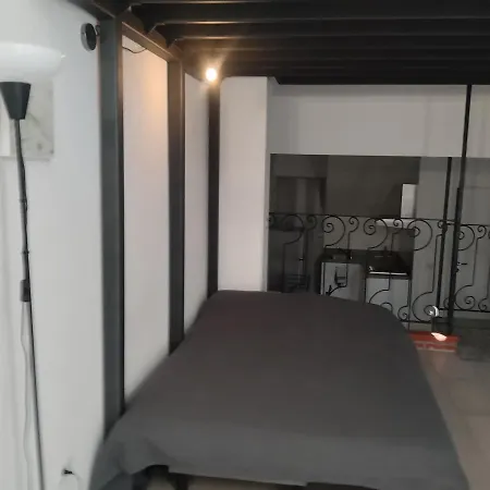 Mancinelli House * Milánó