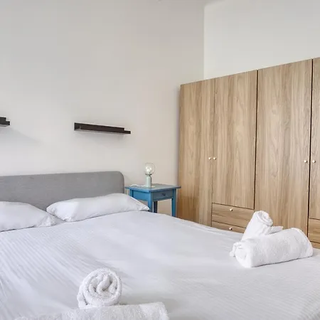 Joivy Mauri - Cosy Flats Near The Duomo