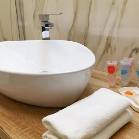 Contempora - Bilocale Filzi A Milano