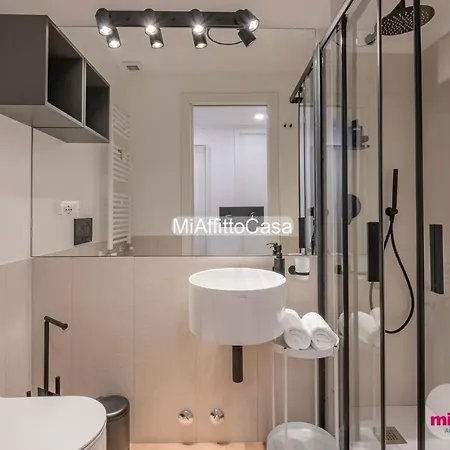 Black And Porta Venezia Milan