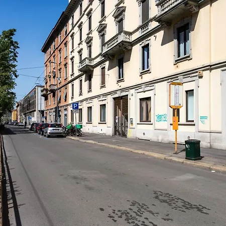 Luna Homes - In Farini Apartment