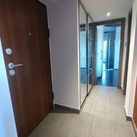 Appartamento Bilocale Luminoso E Accogliente Zona Marche Milano