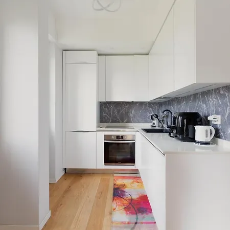 Guesthost - Cimiano M2 Balcony Apartman Milánó