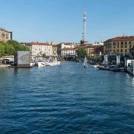 Daire Navigli Ringhiera House *