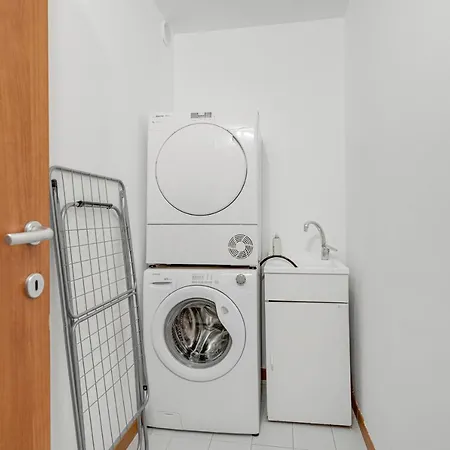 Con Metro Diretta 10 Minuti Duomo *