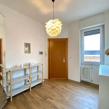 Bocconi And Navigli Apartment Milan