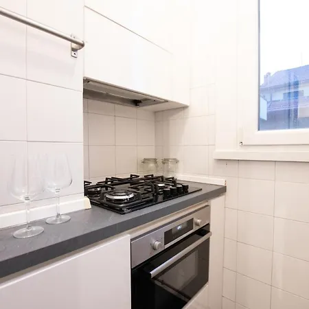 Apartament I Host - Bazzini 9