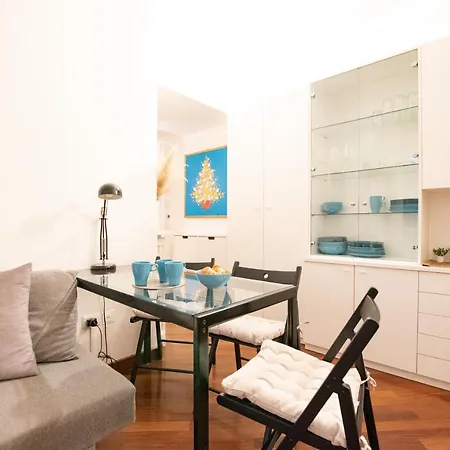 I Host - Bazzini 9 Apartament *