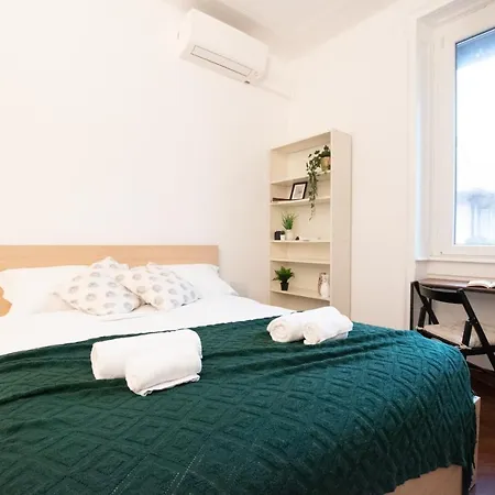 I Host - Bazzini 9 * Mediolan