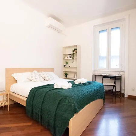 I Host - Bazzini 9 Apartament