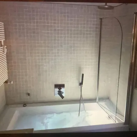 S.ambrogio/duomo •jacuzzi • Luxury •design *